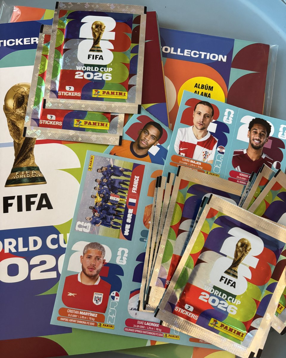 SVargasOK's tweet photo. ⚠️ Porcentaje de acierto de Panini hasta el momento, respecto a las listas oficiales confirmadas del Mundial 2026 (29/48):

🇨🇴: 18/18 (100%)
🇵🇦: 18/18 (100%)
🇵🇹: 18/18 (100%)
🏴󠁧󠁢󠁳󠁣󠁴󠁿: 18/18 (100%)
🇨🇩: 18/18 (100%)
🇨🇼: 18/18 (100%)
🇨🇭: 18/18 (100%)
🇦🇹: 18/18 (100%)
🇧🇦: 18/18 (100%)
🇳🇿: 18/18 (100%)
🇸🇳: 17/18 (94%)
🇳🇴: 17/18 (94%)
🇰🇷: 17/18 (94%)
🇧🇪: 17/18 (94%)
🇳🇱: 16/18 (88%)
🇭🇷: 16/18 (88%)
🇺🇸: 16/18 (88%)
🇨🇻: 16/18 (88%)
🇭🇹: 16/18 (88%)
🏴󠁧󠁢󠁥󠁮󠁧󠁿: 15/18 (83%)
🇨🇮: 15/18 (83%)
🇫🇷: 15/18 (83%)
🇸🇪: 15/18 (83%)
🇪🇸: 14/18 (77%)
🇯🇵: 14/18 (77%)
🇩🇪: 13/18 (72%)
🇧🇷: 13/18 (72%)
🇲🇦: 13/18 (72%)
🇹🇳: 11/18 (61%)

🗞️  @Ale_Lozetti.