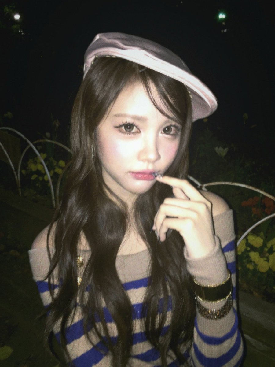 해피 tweet media