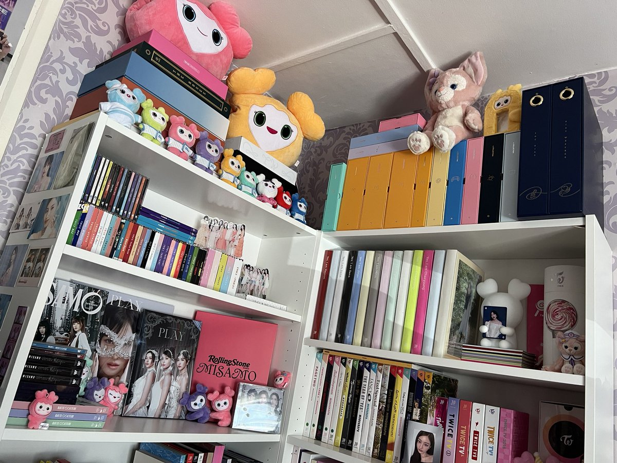 twicelightsbrit's tweet photo. JUST GOT HOMEEEE AND OMGGGG I LOVE MY ROOM SOOO MUCH 😭🥹 https://t.co/KMr869JmkS