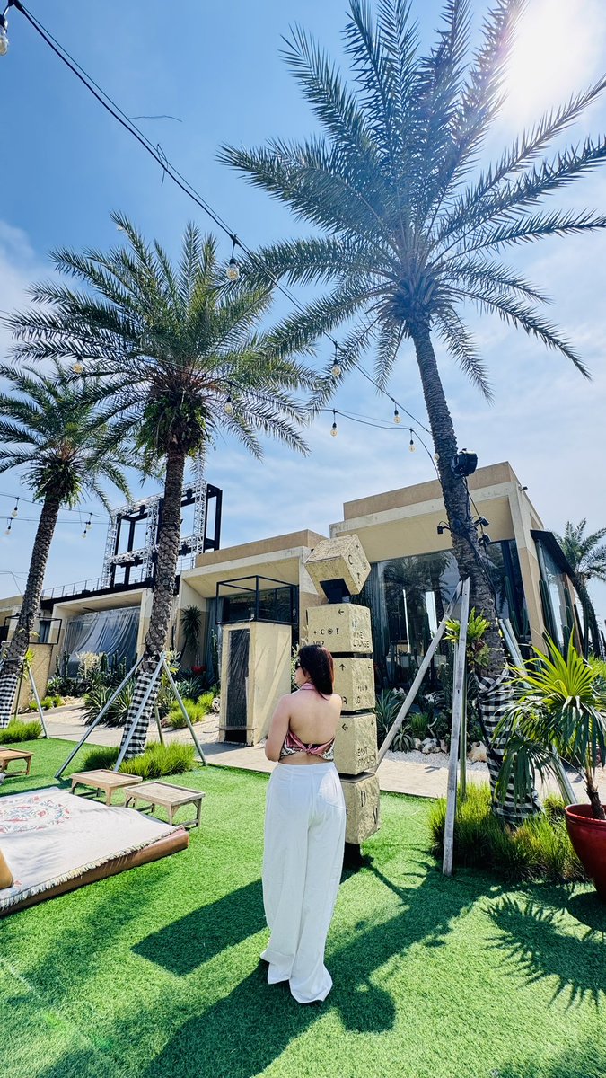 RyneHwang's tweet photo. Sunshine therapy 👙☀️ https://t.co/LlNEK5tXdp
