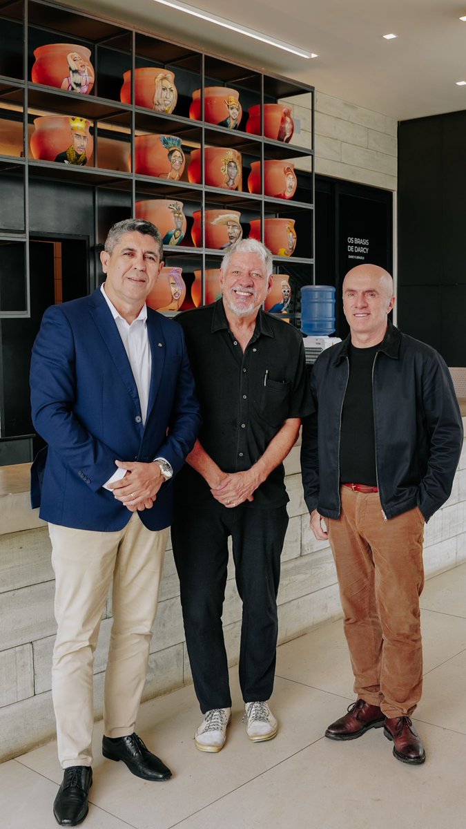 codemarmarica's tweet photo. A Codemar e a Maré realizaram uma visita técnica em Cordeirinho para acompanhar as obras do Museu Casa Darcy Ribeiro e da Praça das Utopias. https://t.co/J4TzfQThSx