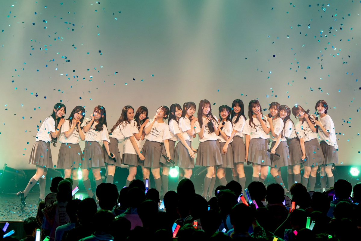 kato_shu_'s tweet photo. #レインツリー初夏のフリラ
7月4日にダイバーシティ東京プラザにて【2500人】動員目標です！

2500人達成で全員曲を頂けます。

辛いことも楽しいことも、色々なことを一緒に乗り越えてきたみんなで全員曲を歌いたいです。

ぜひたくさんの方を誘って来てください！
お待ちしています！ https://t.co/P5bjn1jPV4