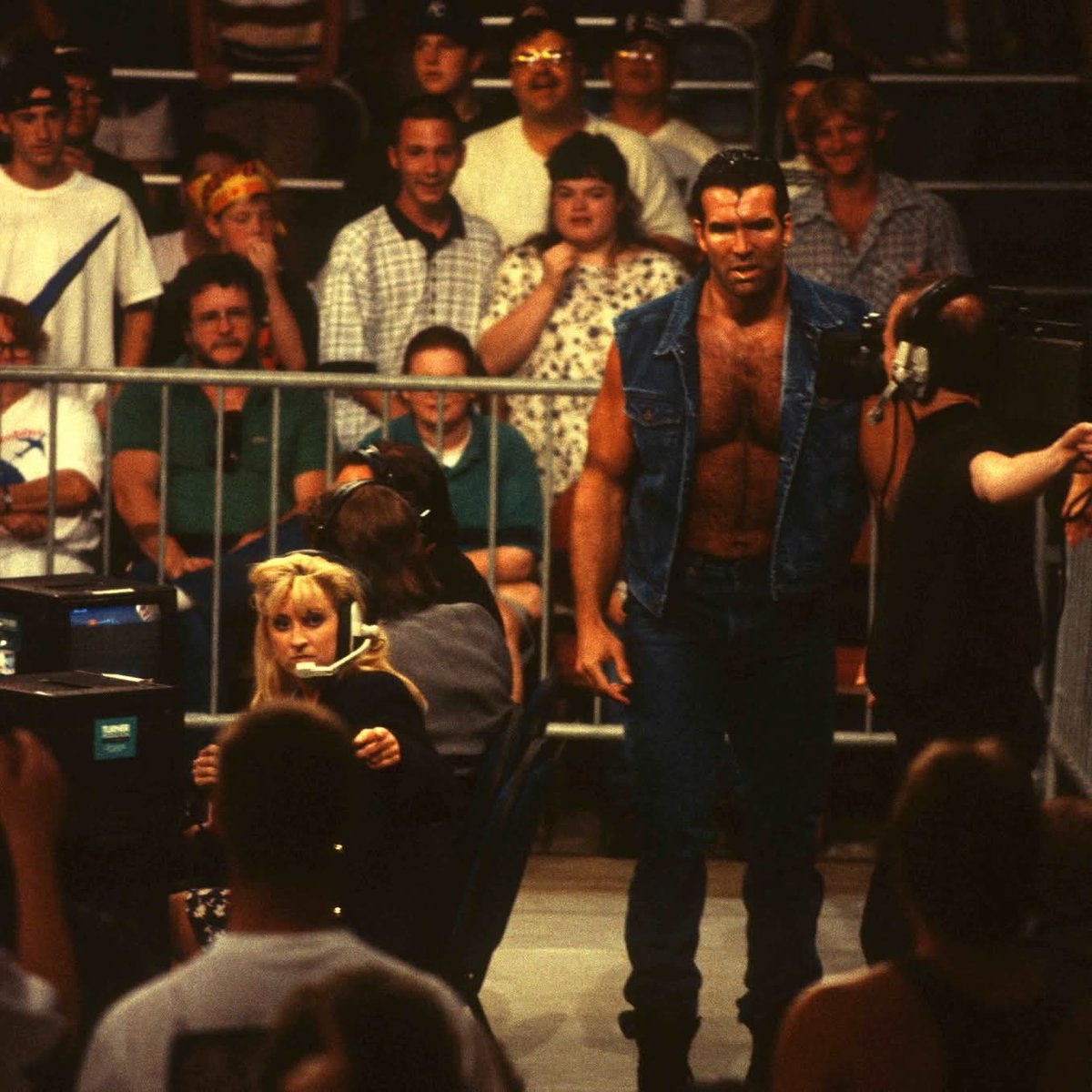 90s WWE tweet media