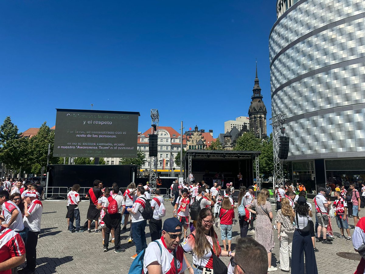 FansEurope's tweet photo. 🇩🇪📍We are in Leipzig today for the #UECLfinal with #RayoVallecano &amp; #CPFC fans as observers.

🗣️ If you would like to share your experience attending or encounter problems (ticketing, security, accessibility, concessions, etc.), let us know via DM or info@fanseurope.org. https://t.co/p5B5Woqfj8