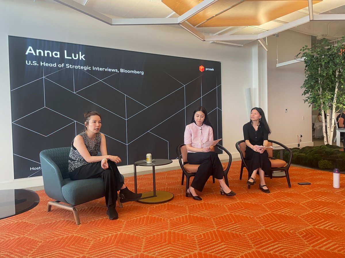 ProsekPR's tweet photo. Last week, we hosted a conversation with @BloombergTV's @annaluck. 

She shared insights from 15+ at Bloomberg, discussing what drives editorial decision-making across TV, radio, podcasts and live events. https://t.co/Woal2TgmQM