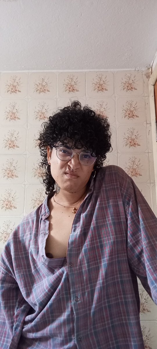 cu_zin_u's tweet photo. Tô me sentindo saborosíssima hoje e ninguém pra comer (tô doentinha também, então mesmo se tivesse)... https://t.co/w1NByQBRkU