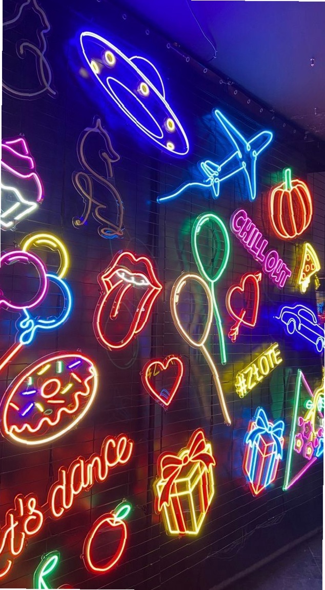 bettypinksss's tweet photo. 肩こりがひどくて首回りの痛みが抜けず、じんわり頭も重くて作業が進まない今日この頃、湿布貼っても一向に効かないのが現実。 https://t.co/3k7TgXfOyV