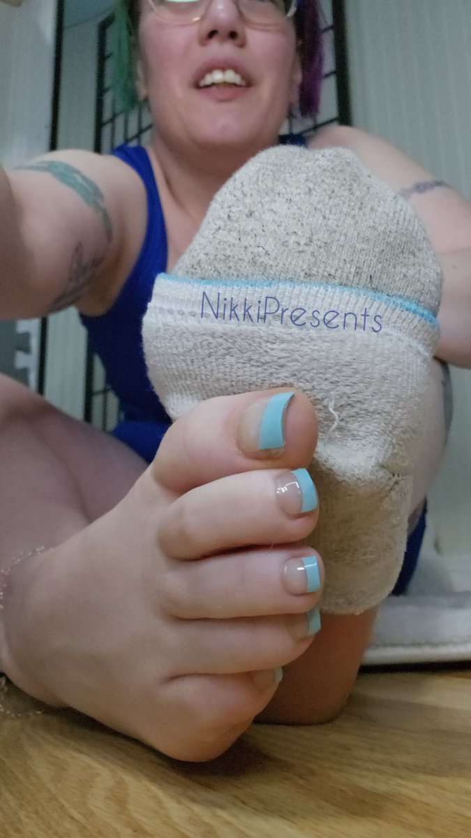 PhoenixPoizon's tweet photo. The amount of stench in these 🤤🤤 https://t.co/xwwoHmxbAM