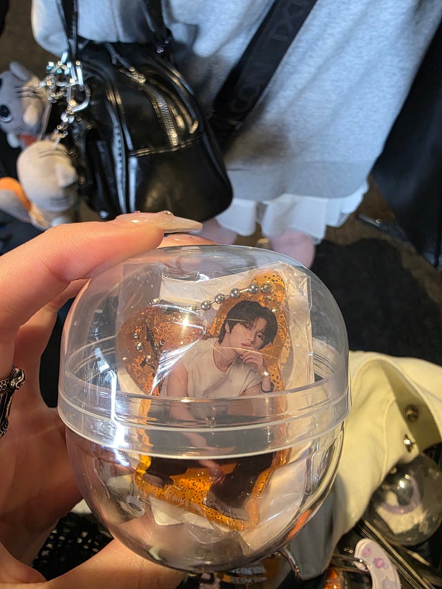 yj_rin_'s tweet photo. 【交換】TOMORROW X TOGETHER TXT トゥバ MOACON モアコン トレカ

譲 写真のボムギュテヒョンスビン

求　ヨンジュン https://t.co/UH87itWTPj