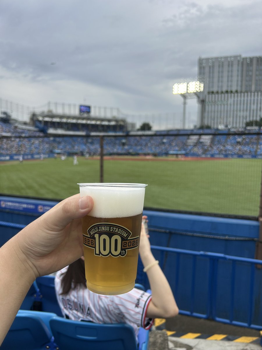 Stken13's tweet photo. 今年最初の野球！
外にヤクルト、中に西武のユニフォーム笑 https://t.co/C8YisKvwO5