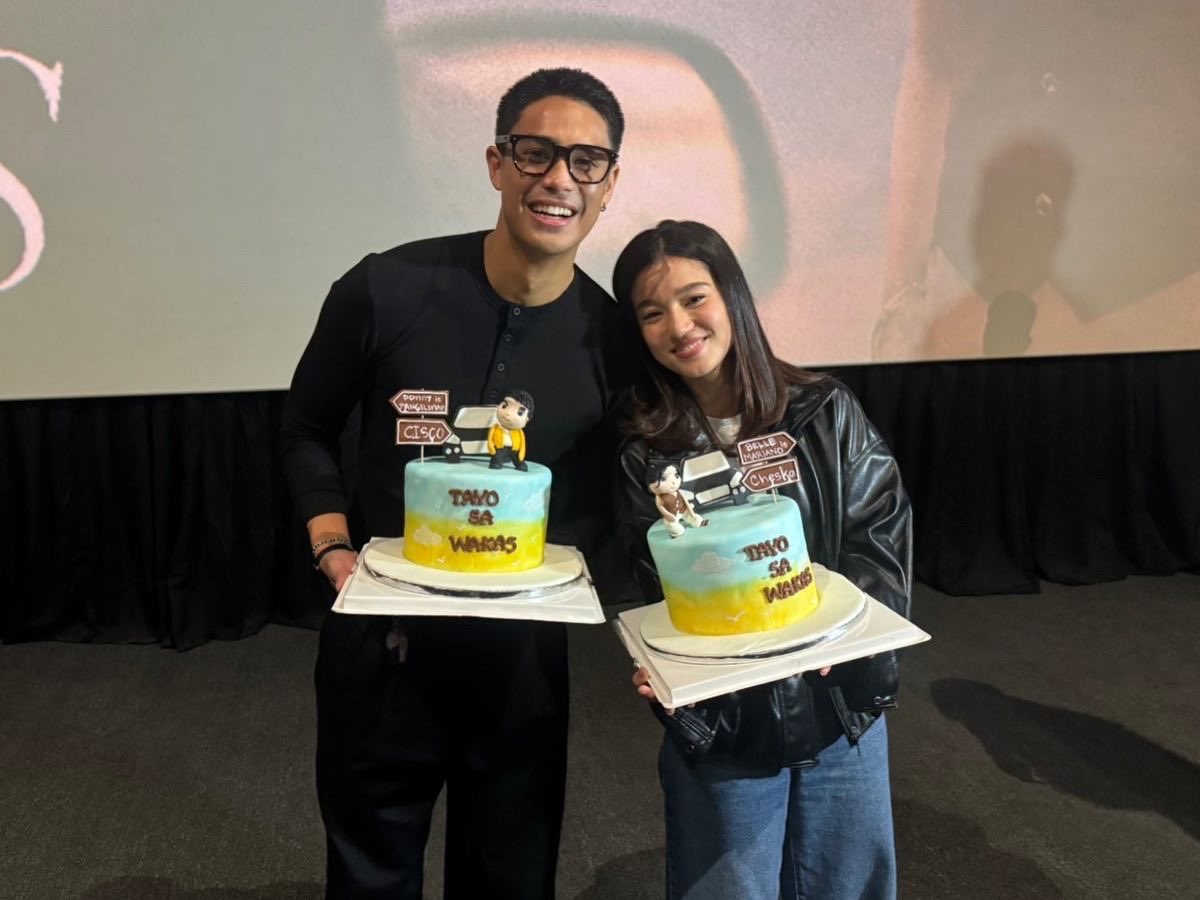 StarCinema's tweet photo. Donny Pangilinan and Belle Mariano at the Blockscreening of DONATORS. ✨

📍SM North The Block Directors Club 1

🎟️ Get your tickets now and experience Tayo Sa Wakas! Visit https://t.co/GWCheUrvn0 🎟️

#TayoSaWakas — a 33rd anniversary offering from Star Cinema and a film by Cathy Garcia-Sampana starring Donny Pangilinan and Belle Mariano.

NOW SHOWING in cinemas nationwide.