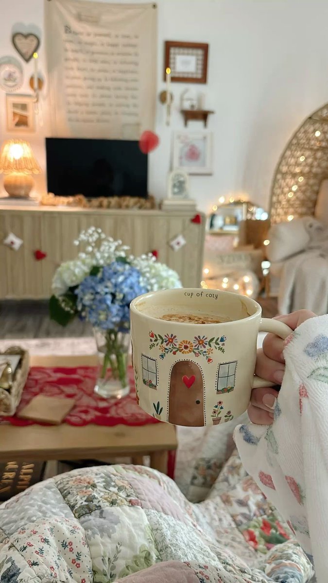 etheravibe's tweet photo. cozy home https://t.co/OtBBJBwwh2