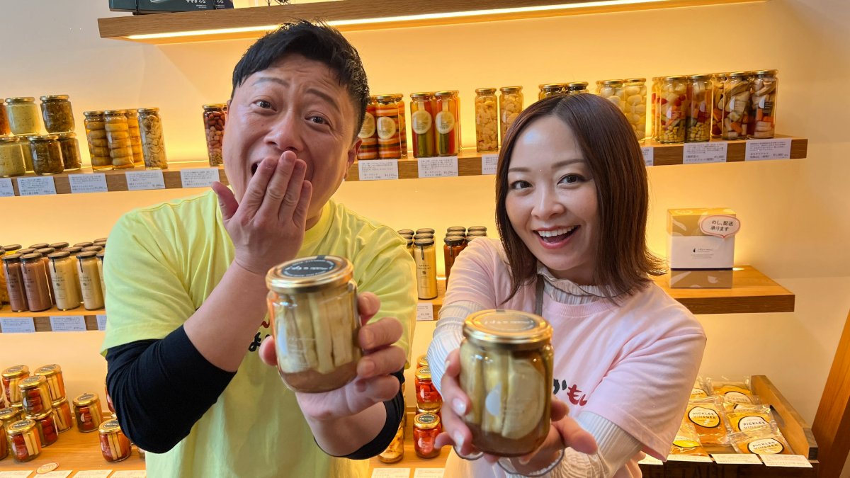 oskmonfan's tweet photo. #大阪産(もん)応援番組「かもん！おおさかもん！！」
6月前半の放送は旬の水なすをいろいろな調理方法で食べ比べ☺
放送日：6/1（月）～6/15（月）
【詳細】https://t.co/UShGchNIbU
＃大阪産 ＃おおさかもん ＃大阪産名品 ＃水なす #SONCAFE ＃いずみピクルス ＃南漬物 https://t.co/7qK7X3Mc8d