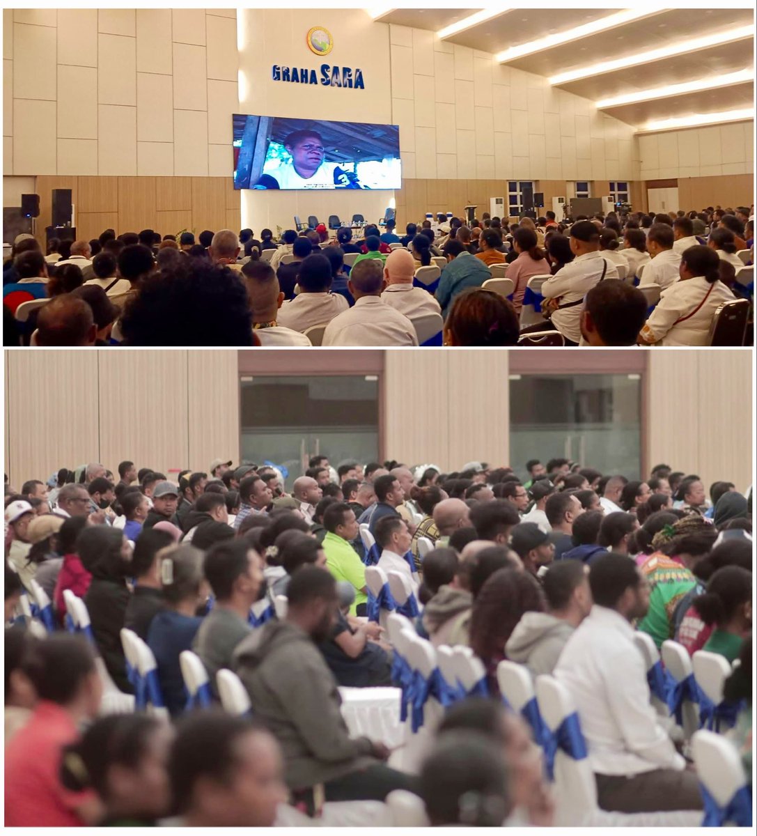 Dandhy_Laksono's tweet photo. 800 orang nobar "Pesta Babi" di pusat Sinode GKI di Tanah Papua, Jayapura. https://t.co/WuF2RGuHoy