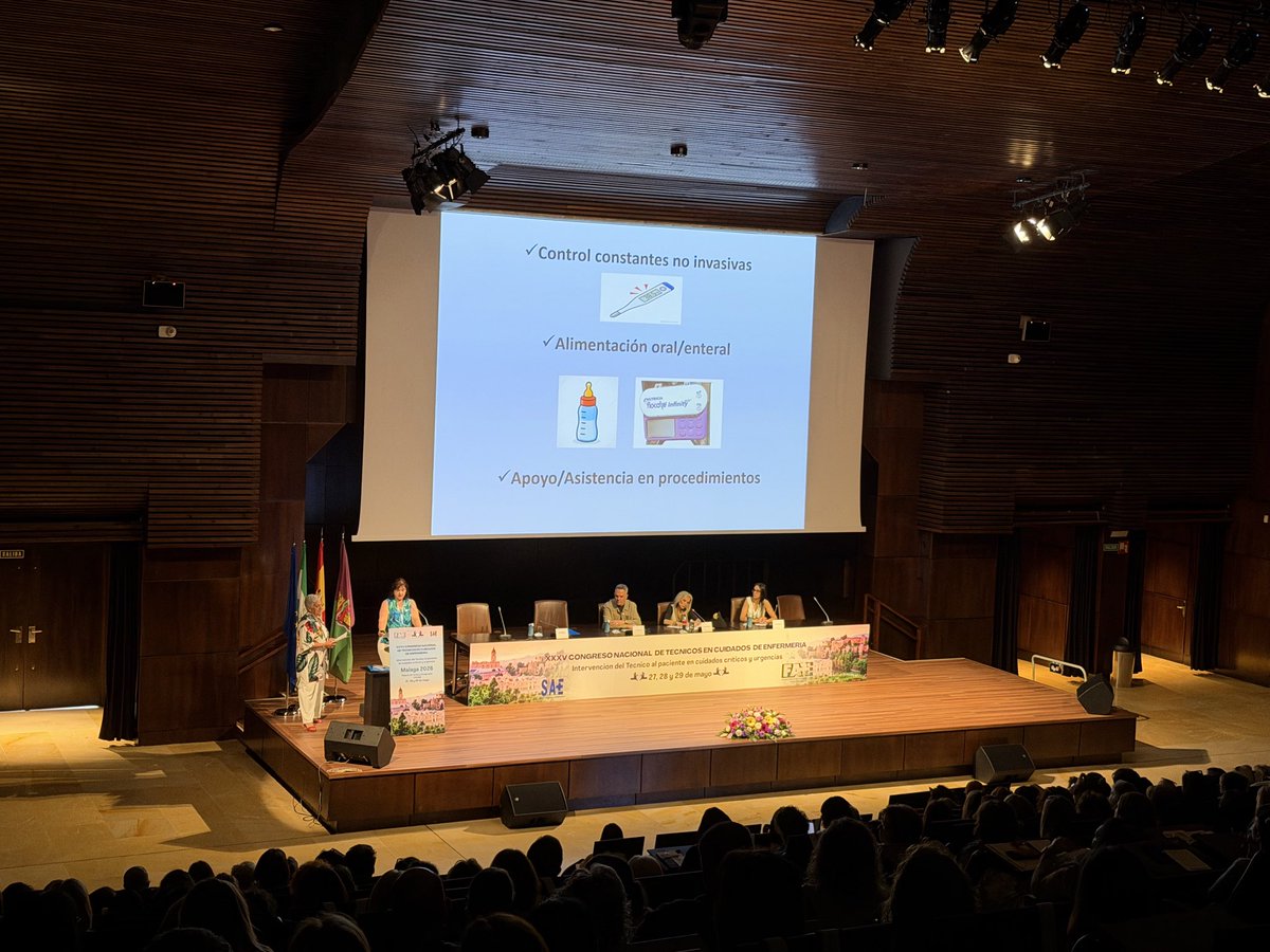 Sindicato_SAE's tweet photo. 📌 Finalizamos la primera mesa con M.ª Esther Pimentel Ibáñez y Elvira M.ª Jiménez García abordando el papel del Técnico de Enfermería en la UCI pediátrica.

🫶🏻 #SomosLasManosQueTeCuidan #XXXVCongresoFAE https://t.co/Oem4g3uJdn