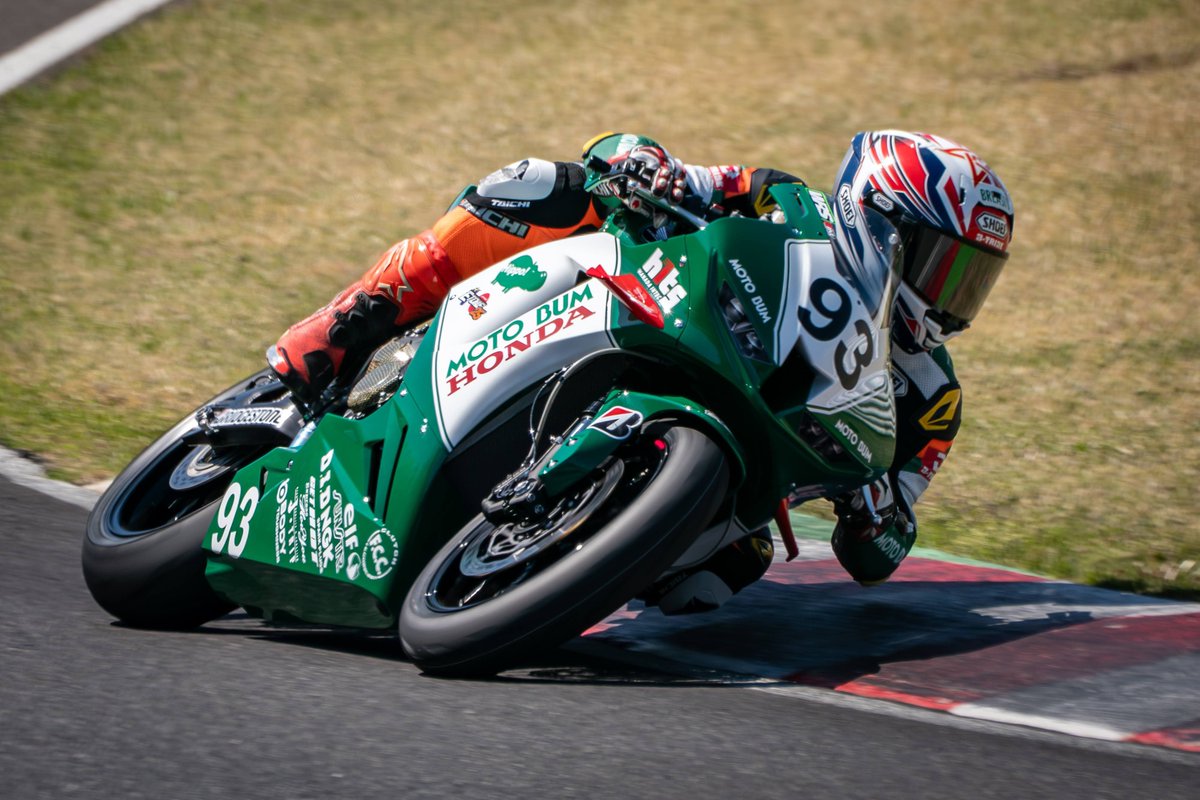 Riku_Matsushima's tweet photo. Game On. → Round.3 Autopolis ❤️🔥
@MFJ_JRR
@motobumR
@taichi_official
#JRR
#全日本ロードレース選手権 #ST600
#MOTOBUMHONDA #BREASTO https://t.co/U4tC9m39ys