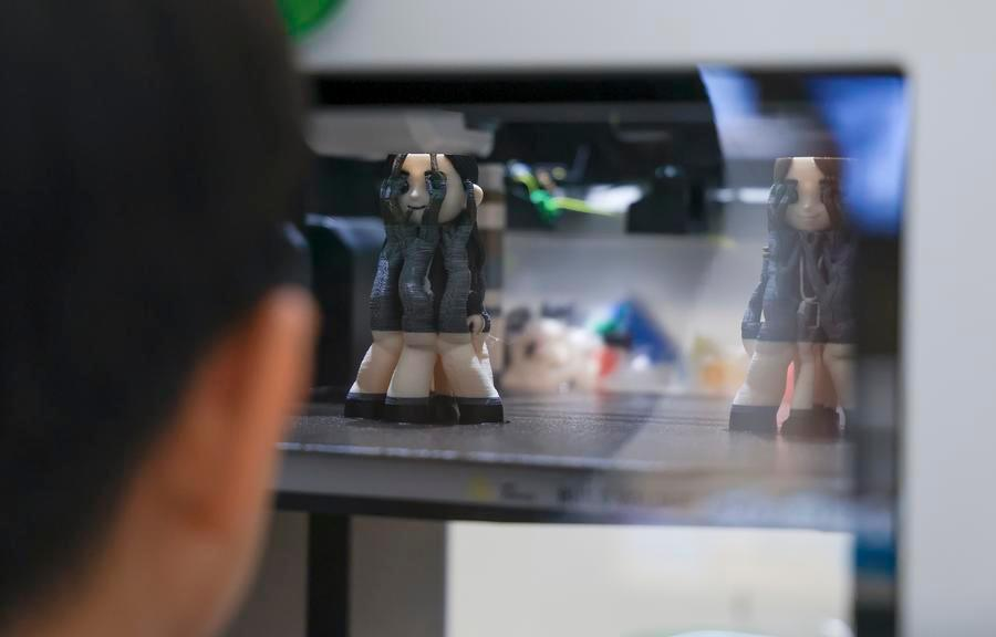 PDChinaBusiness's tweet photo. China's 3D printing sector registered rapid expansion in the first four months of 2026, latest data showed:
- Production of 3D printing devices grew by 50.9% YoY
- Exports of 3D printing equipment reached 2.46 million units, up 100.3% YoY
- So far, about 90% of consumer-grade 3D printers globally were produced by Chinese companies