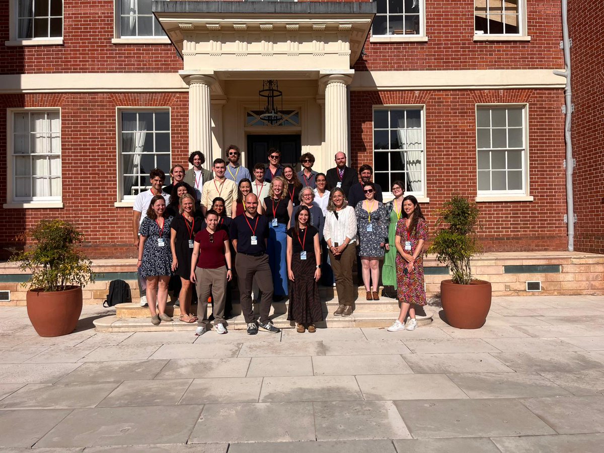YoungEmerg's tweet photo. The YE Symposium 2026 concluded last night with a pleasant boat trip on the River Cam. 
Thank you to all the participants for making these two days so inspiring. We hope to see many of you again at our next meeting in Valencia, Spain, this fall.
#MECFS #Research #YoungEMERG https://t.co/gGyTxyyqwH