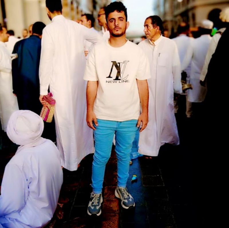 ALKNDY_YES's tweet photo. من مدينه الرساله والمحبه ونشر الإسلام من مدينه رسول الله
اقول لكم عيدكم مبارك وكل سنه و أنتم طيبيين 🤍🤍 https://t.co/NBV3zM9hAp