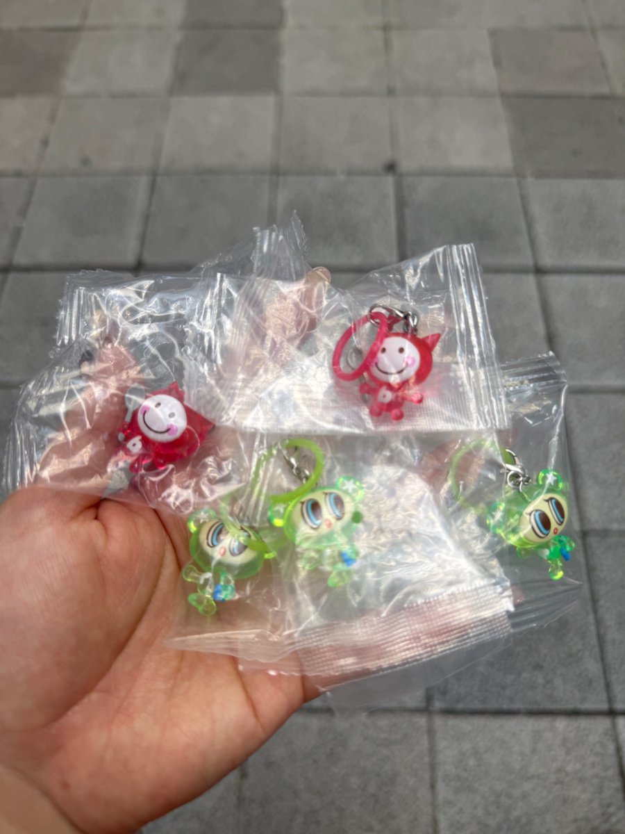 lovin_chii's tweet photo. エンジェルブルーキッズ めじるしマスコット 交換

【譲】太郎くん💚 ベビーデビル❤️
【求】キラリちゃん🩷>それ以外

現在大須にいます
名古屋栄手渡し、郵送も可能
検索よりもお気軽にご連絡お願いいたします⸝⋆ https://t.co/tgqNK2fhlm