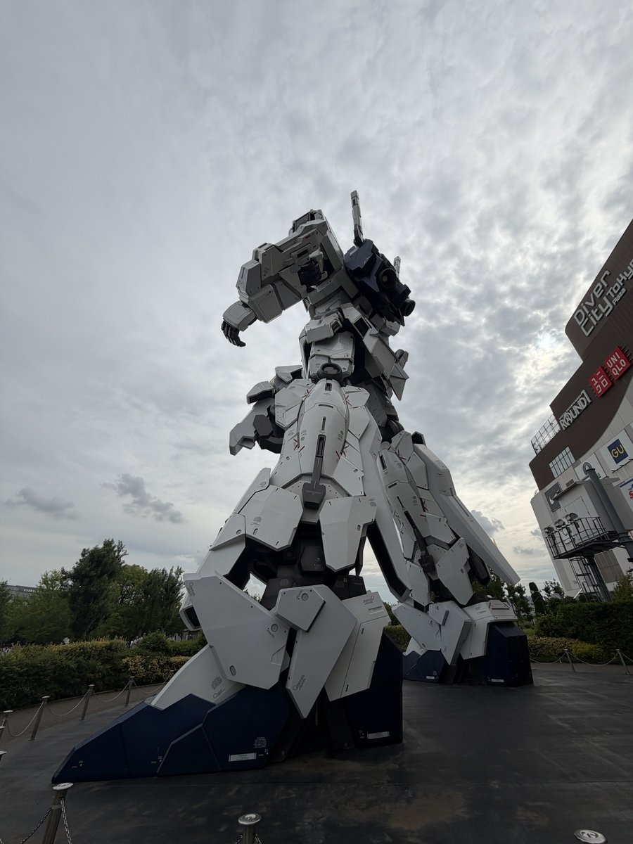 bt42kizk's tweet photo. 小岩のスナックゆきえさんからガルパンのスロットを譲って頂き、秋葉→台場→大洗でフィニッシュです。

ちゃんとオープンまでに戻ってこれました！ https://t.co/h8LsosBsNI