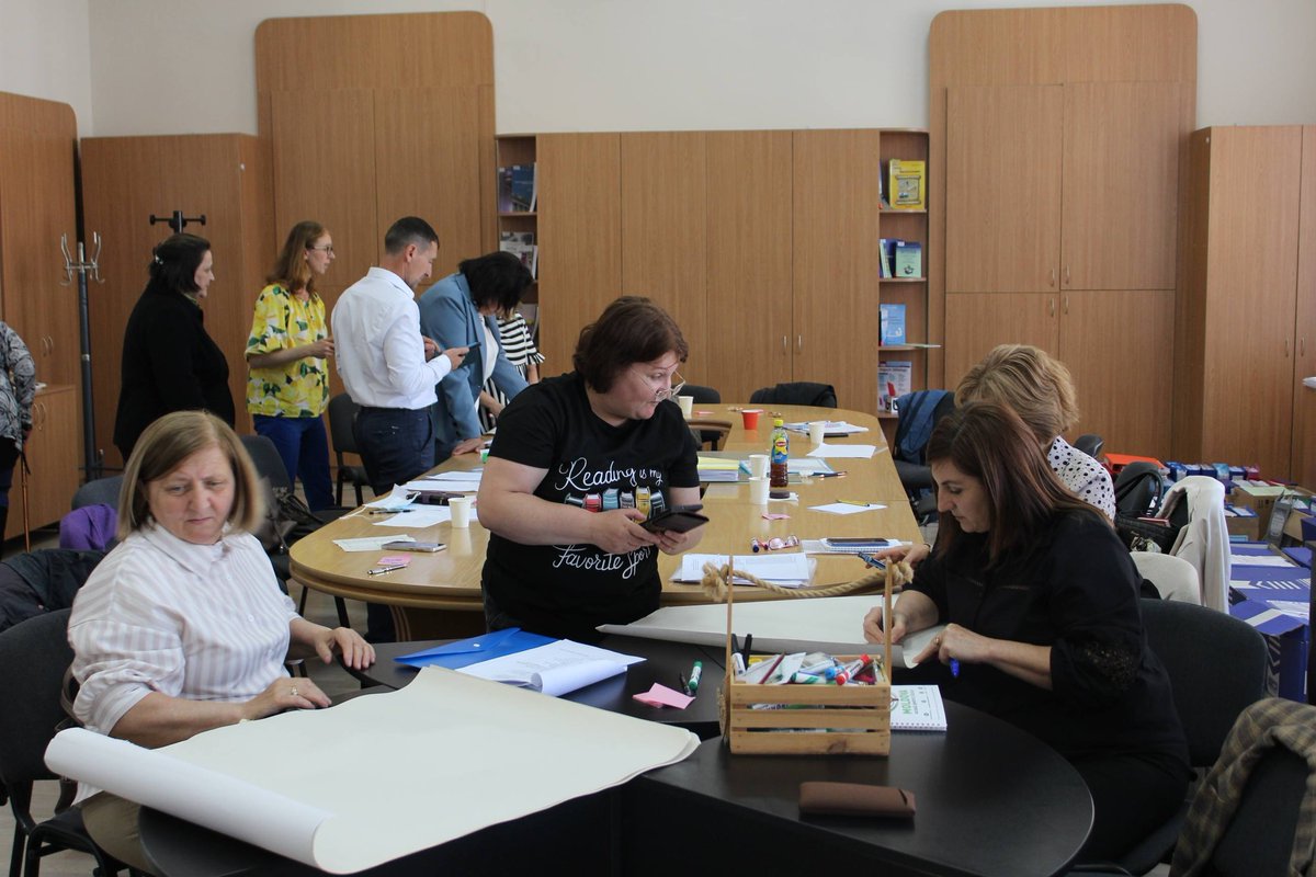 BiblioNationala's tweet photo. 26.05.2026 
#Training ul #CNFPC #BNRM  „De la idee la acțiune: scrierea și implementarea eficientă a #proiecte lor” Formatoarea  - Daniela Galai
🔗https://t.co/FIyjXAZAQY

#Formare #bibliotecari #Moldova https://t.co/Li89jqXUhK