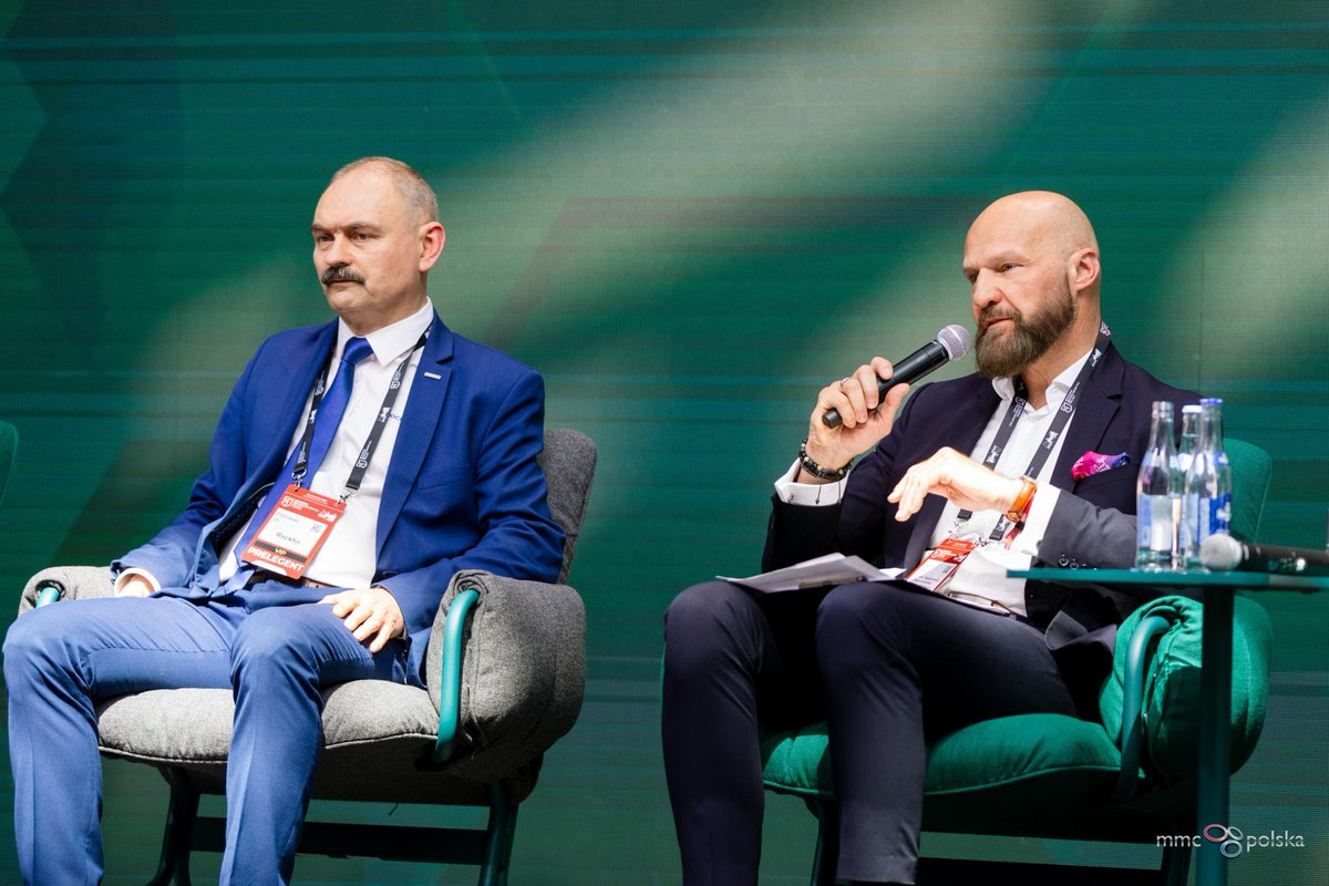 totalsecuritypl's tweet photo. Za nami finałowa debata „Przyszłość polskiego przemysłu w czasach zmian i turbulencji” 🏭

Rozmowa pokazała, jak ogromny potencjał drzemie w polskim przemyśle, ale też jak wiele decyzji i działań przed nami, by ten potencjał w pełni wykorzystać.

#KBP2026 https://t.co/KsQp0TOvuf