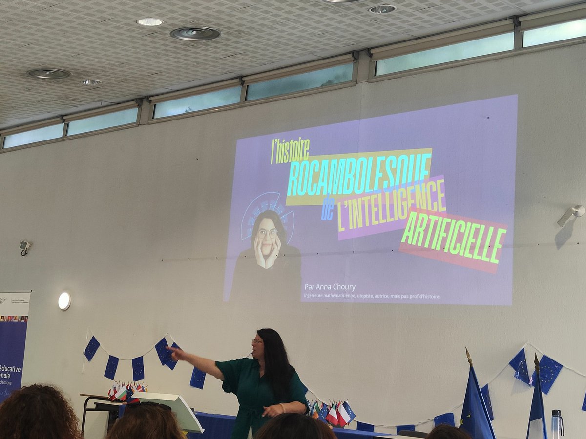 EtwTerp's tweet photo. Conférence de @a_choury
"L'histoire rocambolesque de l'intelligence artificielle"
5ème congrès @PEER2FORMATHS  au @LyceeBeaussier de @laseynesurmer https://t.co/64nBGkVinU