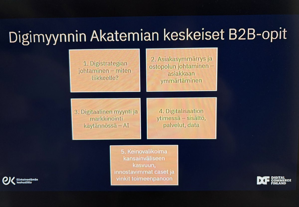 minimerkki's tweet photo. Tästä se alkaa isosti: #digi #osaaminen #kehitys. Kiitos @Elinkeinoelama https://t.co/hhHDZoVGmY