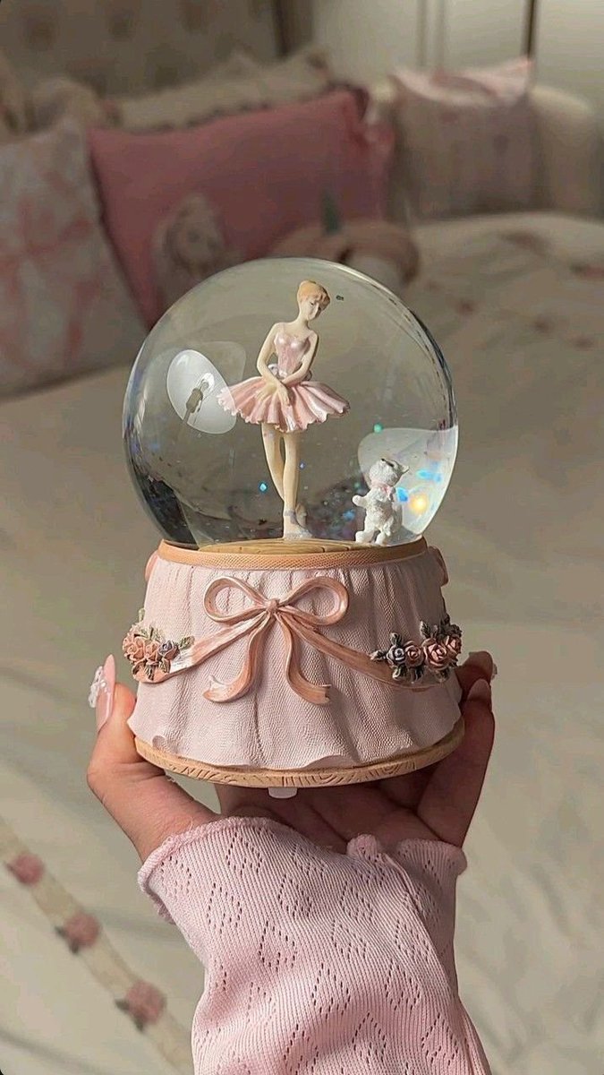 only cute stuff tweet media