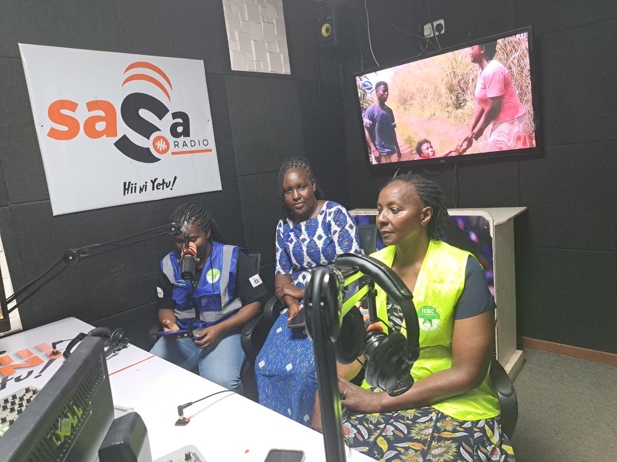 redokenya's tweet photo. Redo Kenya , represented by the Programs Officeralongside Madam Joyce from the Independent Electoral and Boundaries Commission (IEBC) Bumula Office, participated in an engaging radio talk show at Sasa Radio focused on strengthening democracy 
@UraiaTrust @denmarkinkenya https://t.co/Wqz8awitNx