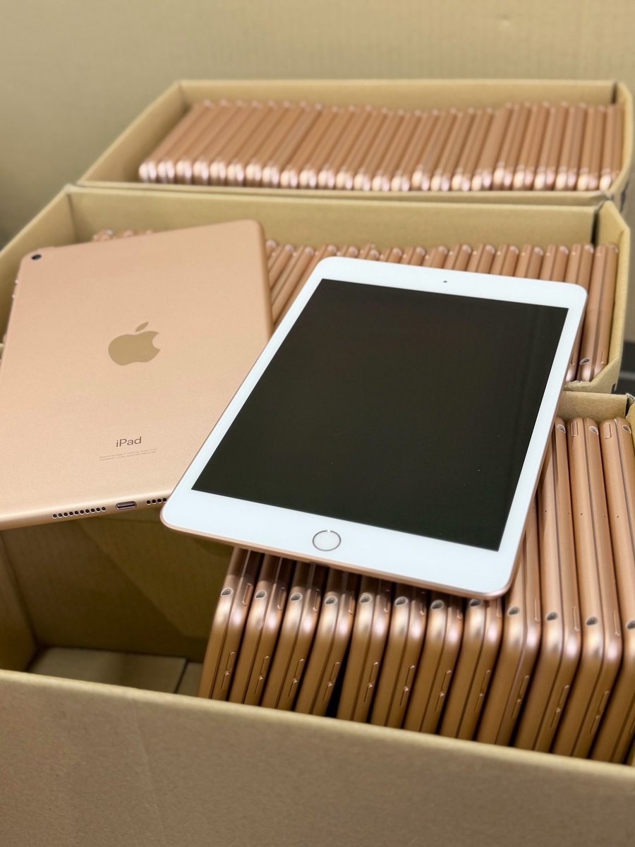 prodig_inc's tweet photo. 今週のやらかしは

iPad mini5 200台
Xperia 500台

です。検品追いつかん、、、

iPad8 4000台は無事売れましたが、これから出荷地獄です、、 https://t.co/IZcx8wcOmC