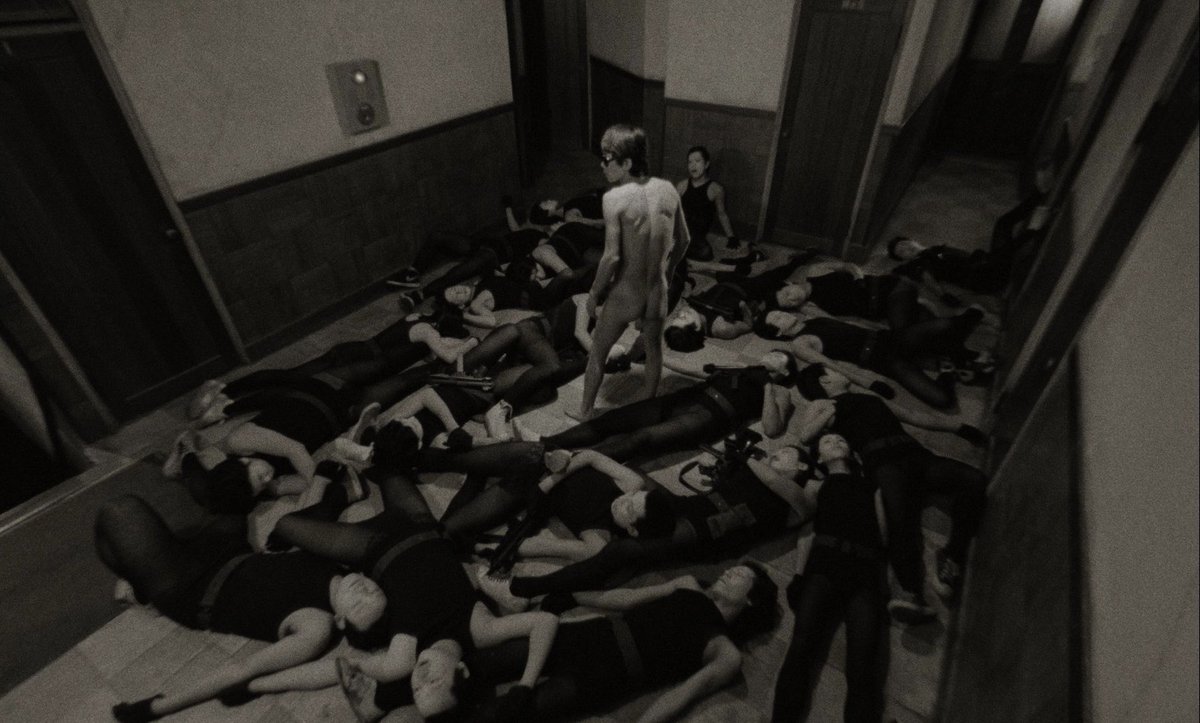 adonowing's tweet photo. #NW The Red Spectacles (1987) dir. Mamoru Oshii https://t.co/WZxIzPtU5O