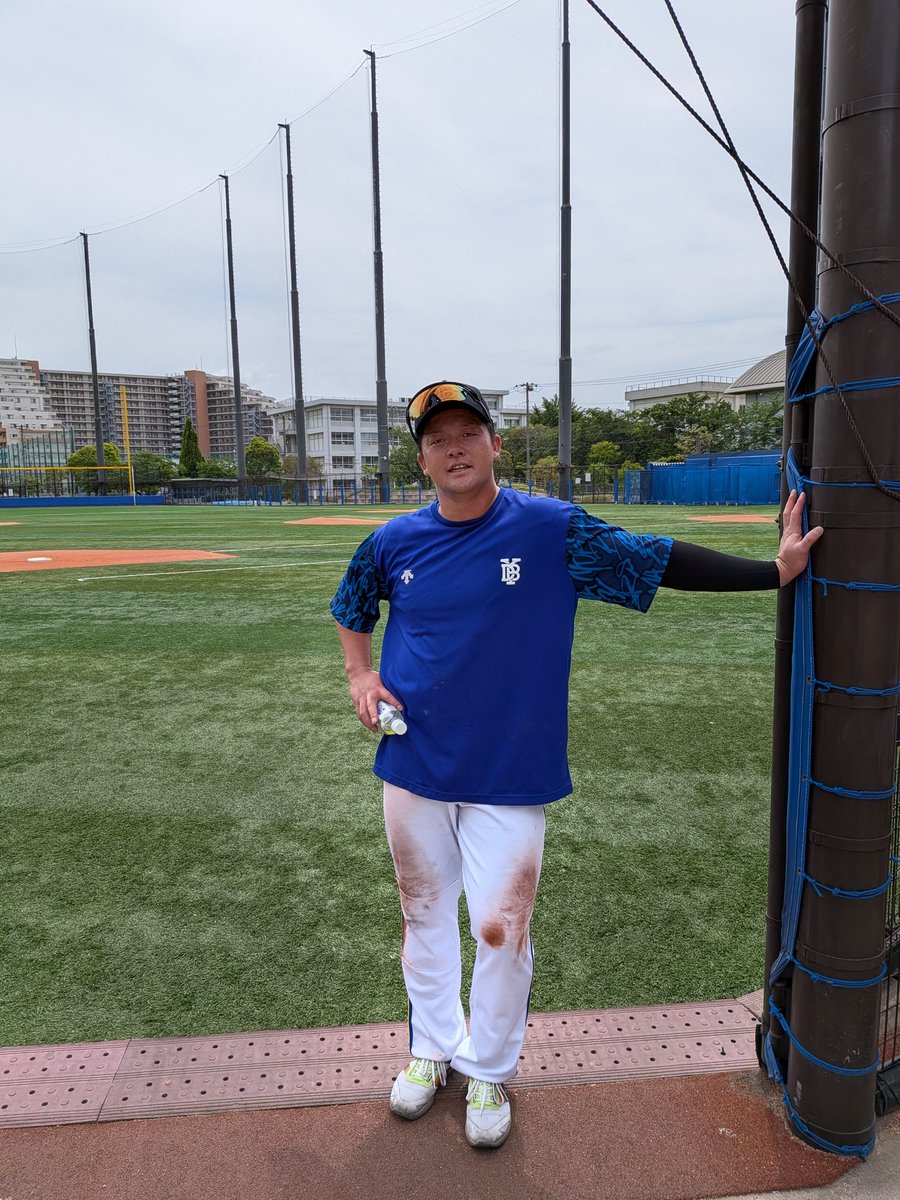 SUREPLAY_JP's tweet photo. 実戦復帰🔥
ついにグラウンドへ――⚾️
本日の2軍戦、DHでスタメン復帰💪✨
怪我と向き合いながら、一歩ずつ前へ
走る姿にも、次への強い想いが込められています🔥
再び魅せる“牧秀悟”のプレーに期待‼️
#baystars #牧秀悟 #シュアプレイ #sureplay #実戦復帰 https://t.co/trcAPjfydv