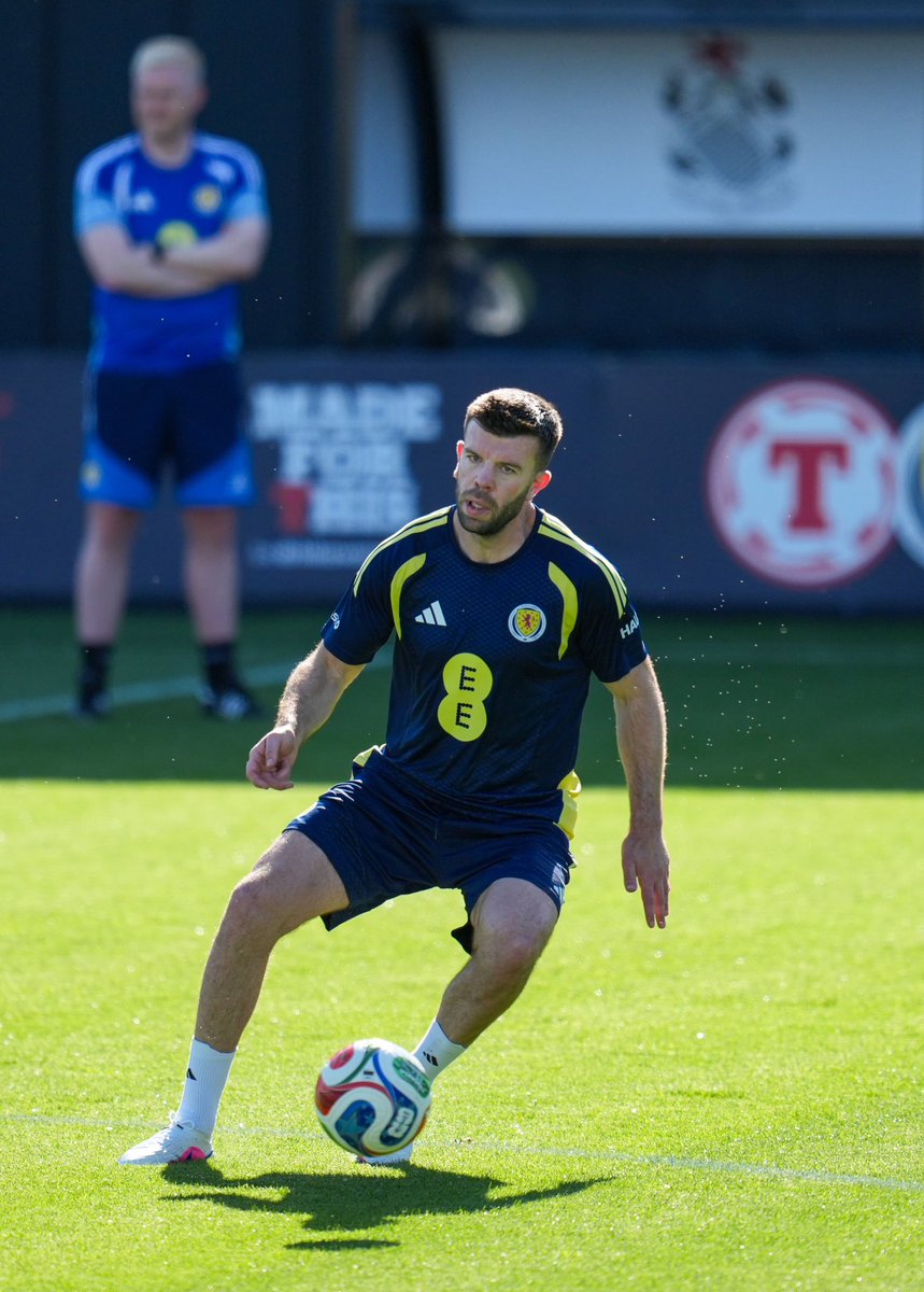 jackhwrites's tweet photo. Grant Hanley has been working with @EdinburghNapier to prepare for the 2026 World Cup.

⬇️ The #Hibs defender has had sessions at the university’s Environmental Performance Laboratory, to acclimatise to the expected conditions in Boston and Miami.

https://t.co/1mG9jwz3SS https://t.co/0hO7vzZXZf