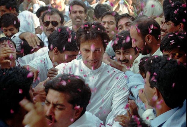 Zarnishbatool's tweet photo. Eid Mubarak to the greatest leader  @ImranKhanPTI standing strong for the nation and refusing to bow. I believe Allah will support you and you will prevail. 
Your absence is felt deeply today. 💔
#عيد_الأضحى
#عیدقرباں_عہدمزاحمت https://t.co/oq48IWbBfr
