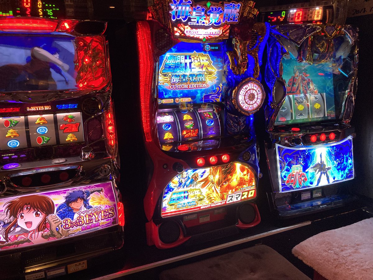 RegSlot's tweet photo. 2026年5月27日水曜日
　スマスロ聖闘士星矢設置しました！5号機の海皇覚醒は触ってたけどスマスロは…なんて方もぜひこの機会に打ちに来てください😆

本日も18時オープン！23時半閉店です
タクミがお待ちしております🙌

5/31(日)は14時半より日本ダービー観戦会！競馬好きの方はぜひ！🐎 https://t.co/0p22wiRMWd