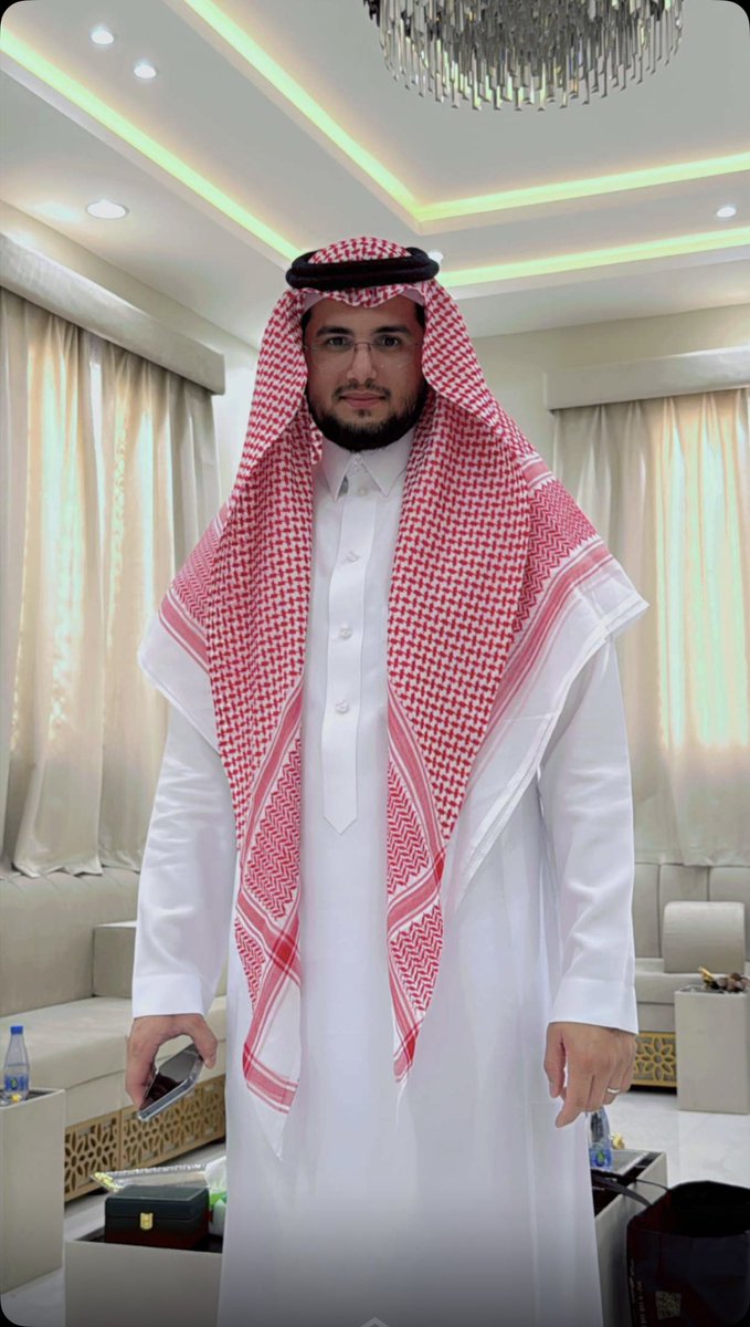 _DR_mubarak's tweet photo. كل عام وأنتم ومن تحبون بخير،
عيدكم مبارك 🤍

#عيد_الأضحى_المبارك https://t.co/JZ02WLitQJ