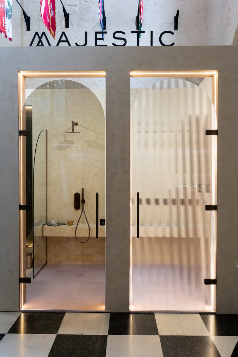 stoneware_grey's tweet photo. Majestic London decorated its Clerkenwell Design Week  stand with elegant, artistic shower enclosures, alongside a variety of exquisite MONACO glass panels to highlight to visitors the endless possibilities in shower space design. 

Read the full story: https://t.co/5nsA8OAtYn https://t.co/VnF9fI5gwa