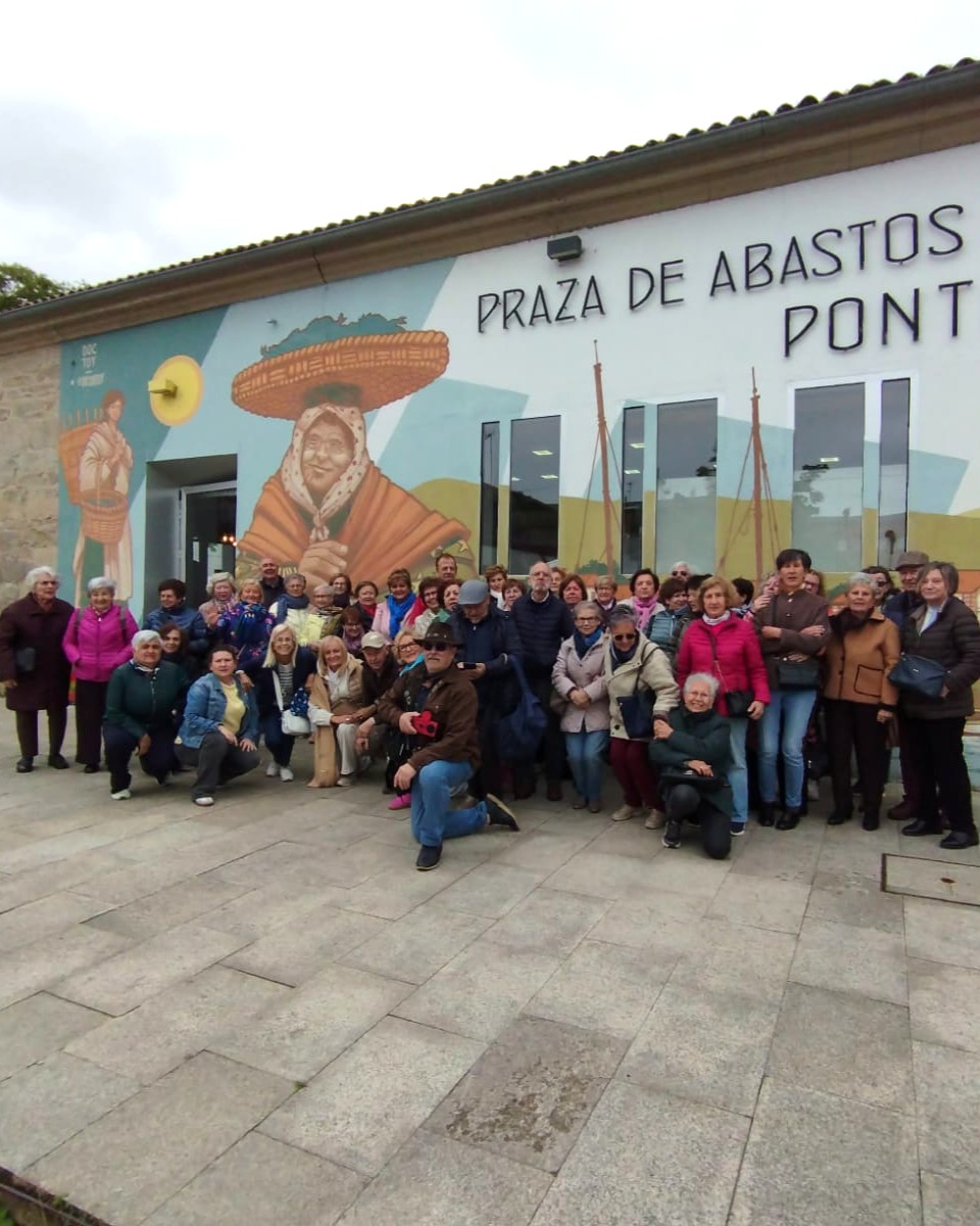 ategal's tweet photo. 🤩Así de bien se lo estaban pasado los alumnos de Ategal #Vigo hace unos días en la escapada cultural que hicieron por el Río Ulla. ⛴️Un itinerario en barco para conocer la Ruta Traslatio por mar del Apóstol Santiago.

ℹ️ Actividad en colaboración con la @depo_es. https://t.co/E1Tq759JDn