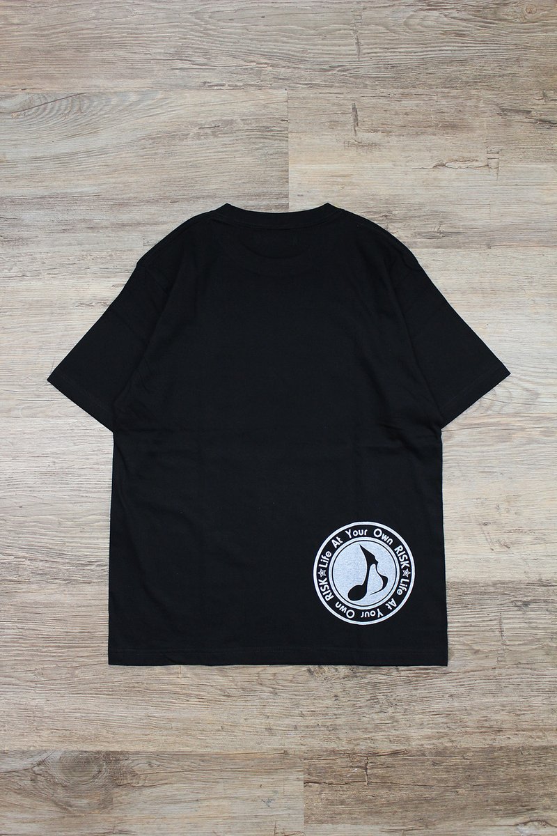 RISK_official's tweet photo. 【ALLAROUND×RISK】
CP1919 BAMBI(TYPE-B:ベタ)S/S tee
サイズ:S・M・L・XL・XXL
完売してたサイズが再入荷しました!
(TYPE-A:LINE)に比べてBAMBIがより目立つデザインになってます
ONLINE→https://t.co/IlYxfymZh9
#allaround #lifeatyourownrisk #下北沢risk #risk https://t.co/FXewNeybOC