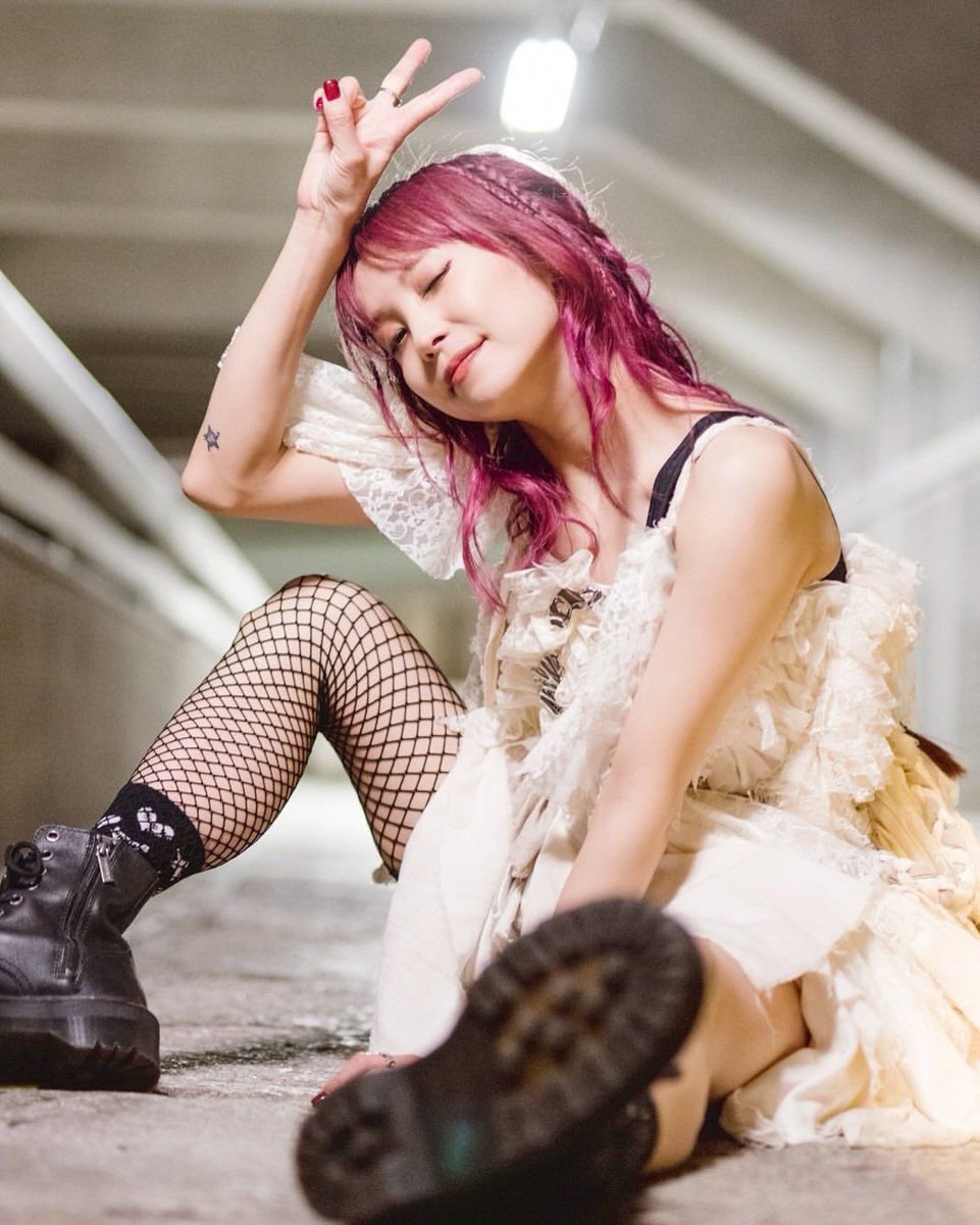 t_k4abc's tweet photo. 32歳もかっこ可愛い推し様のLiveに参戦しながら楽しもう！✌️

@LiSA_OLiVE https://t.co/ERFX8h8pHh