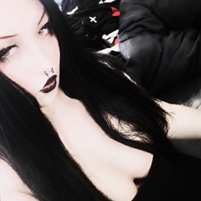 Dahlias backup findom 🦇 tweet media