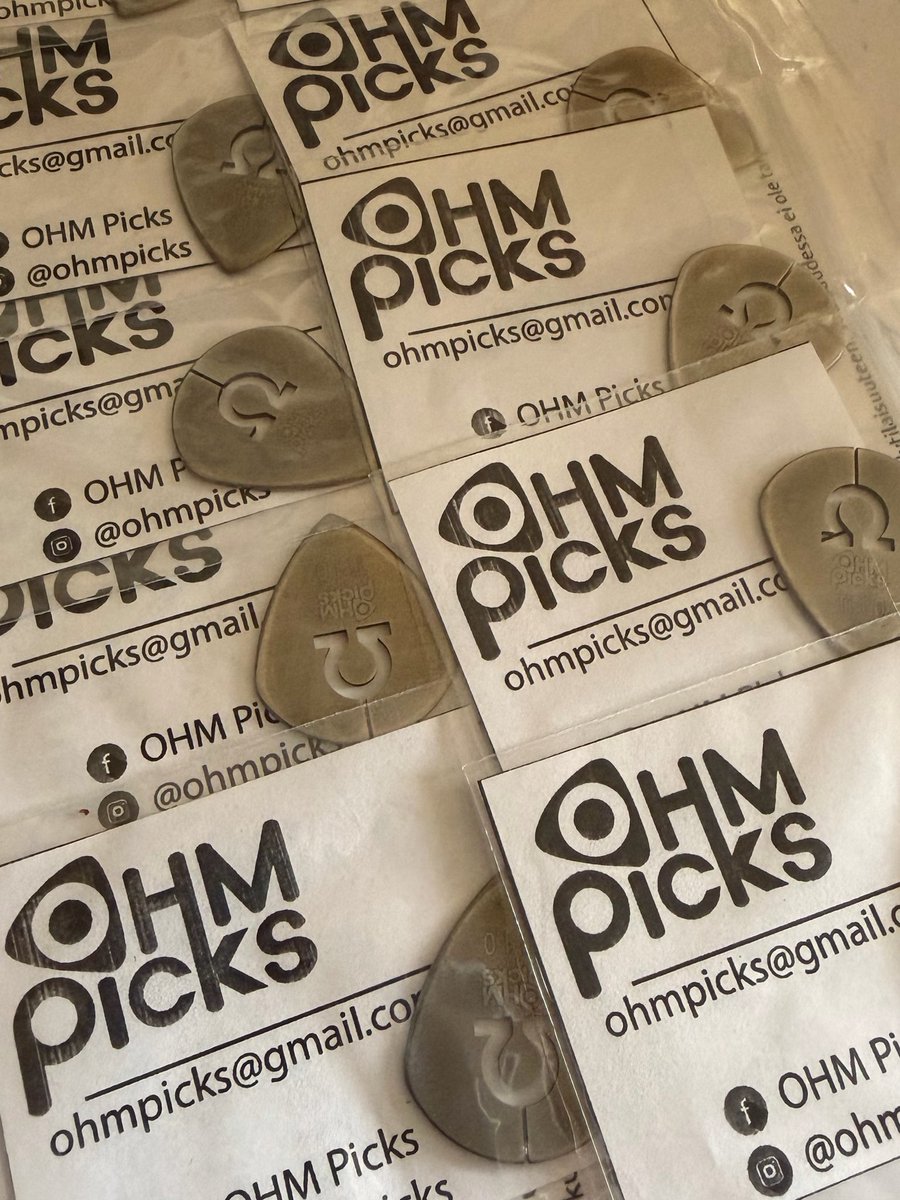 OHMPicks's tweet photo. フィンランド製チタンピック
在庫再び切らしてましたが補充の手配しました🎸🤘
#ohmpicks https://t.co/dR4jo9m30h
