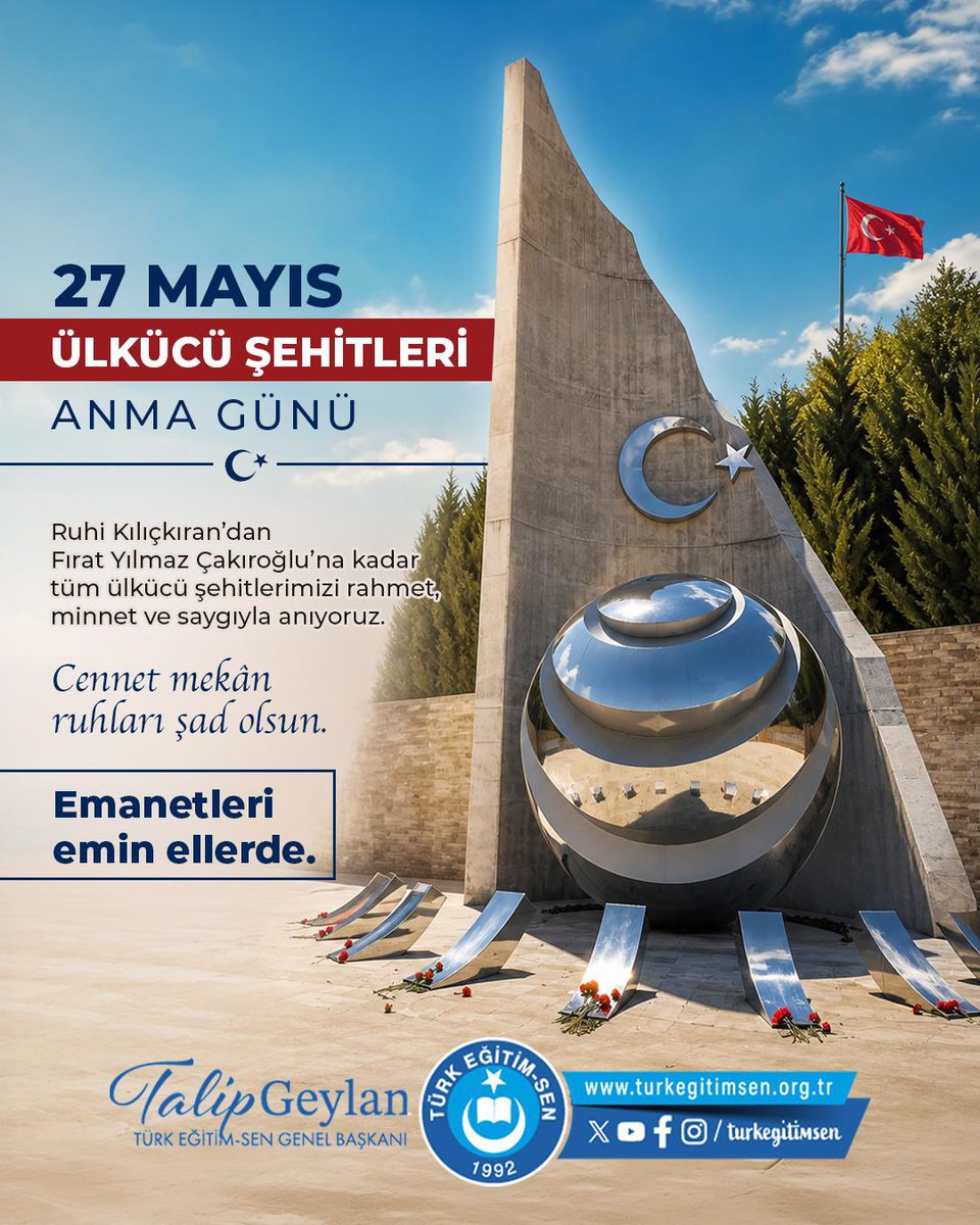 TalipGeylan06's tweet photo. En kıymetlilerini, canlarının parçasını milletin selameti ve devletin bekası uğruna kurban veren şehit ailelerimize sabırlar niyaz ediyor, mübarek Kurban Bayramlarını kutluyorum. https://t.co/vXFq5Vj5oB