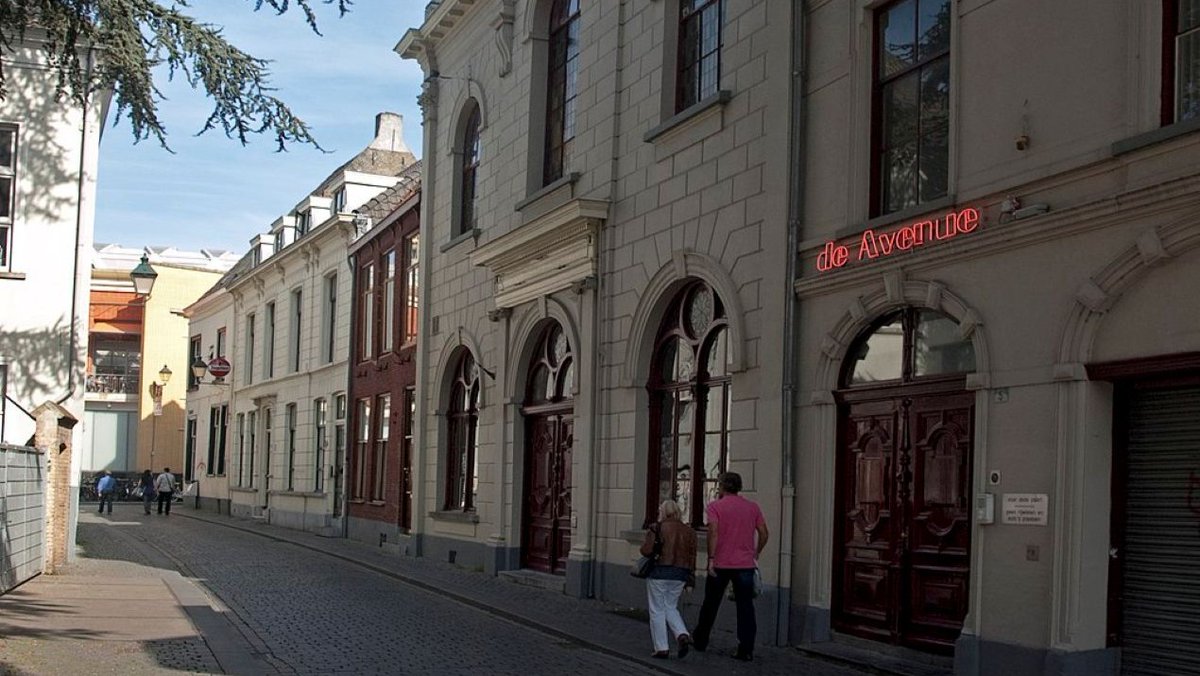 Brabant's tweet photo. Provincie en Rijk steunen restauratie van 12 rijksmonumenten met € 3,5 miljoen. Van schuilkerk in Breda en klooster in Oudenbosch tot molens in Budel en Someren.
Lees meer: https://t.co/ZHhAhYL69Q https://t.co/xbmg13kEfz