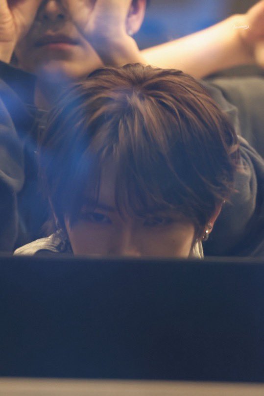 수줍은 예쁜 아기 안신 tweet media