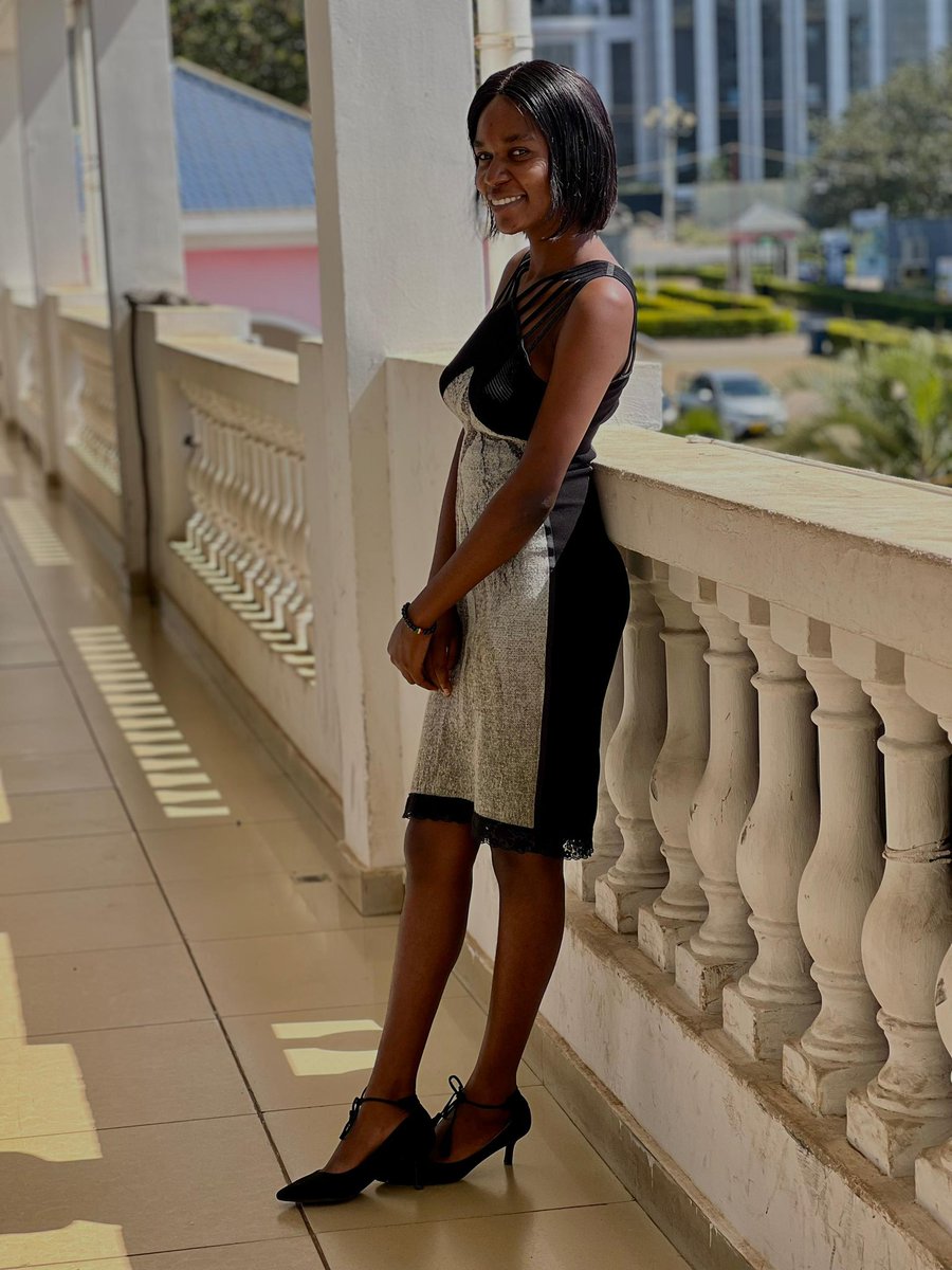 Becky_Becky20's tweet photo. Confidence wrapped in grace🤎🖤 https://t.co/a03KPvTKN8