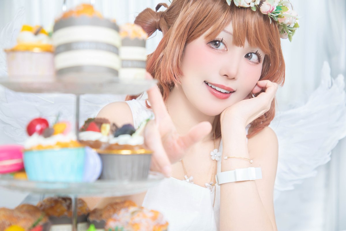 963_cos's tweet photo. 【 コスプレ / cosplay 】

　学マス / 花海佑芽

　スイートなひととき🧁🧡🤍

photo by : アカネさん @akanenoneiro 
studio : 白スタさん @shirostd2 

#cosplay

. https://t.co/m66qfbjYJ6