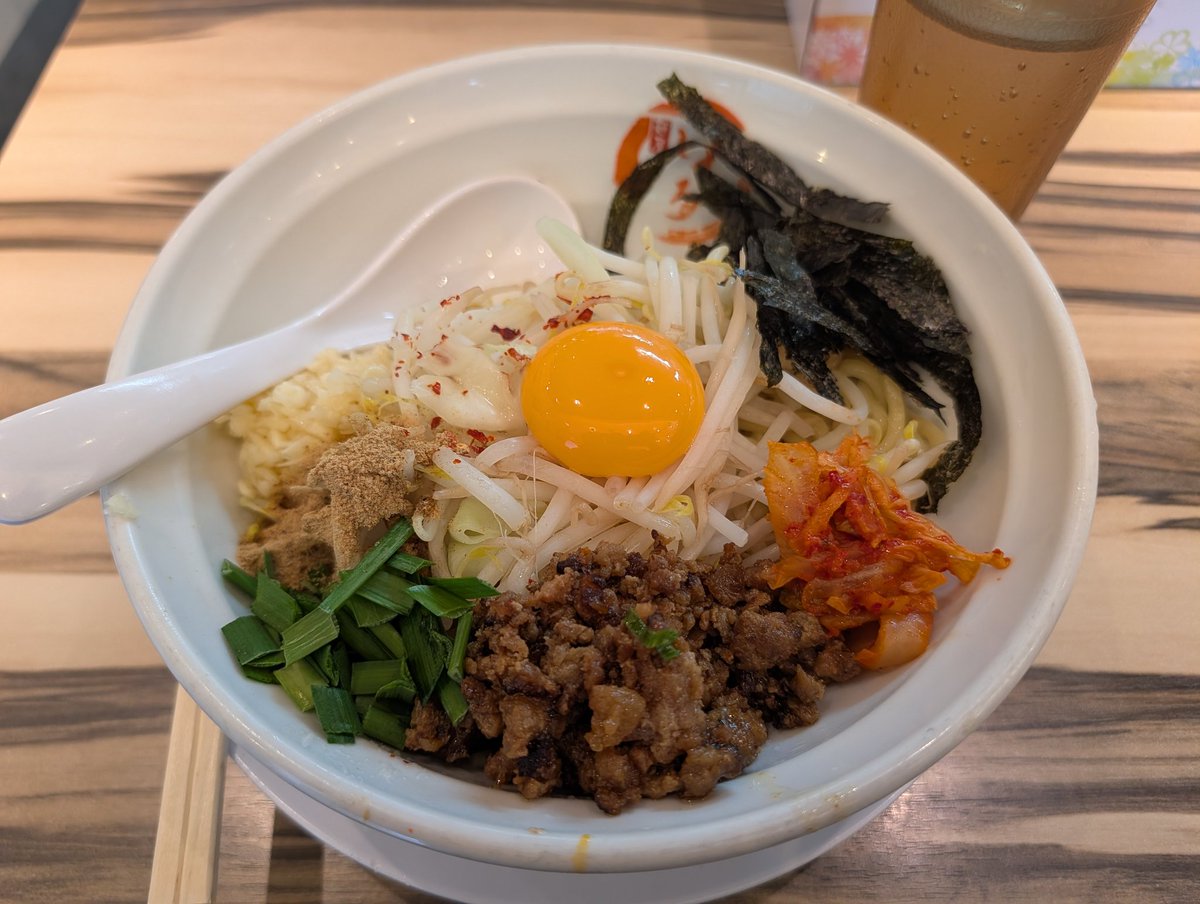 starmain's tweet photo. 豊橋の麺やしずるで台湾まぜそばハーフ
ランチタイムでライス小もらって最後に追い飯で腹パン https://t.co/BkXVTUBejT